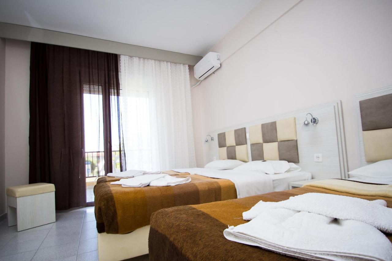 Hotel Maria Посиди Екстериор снимка